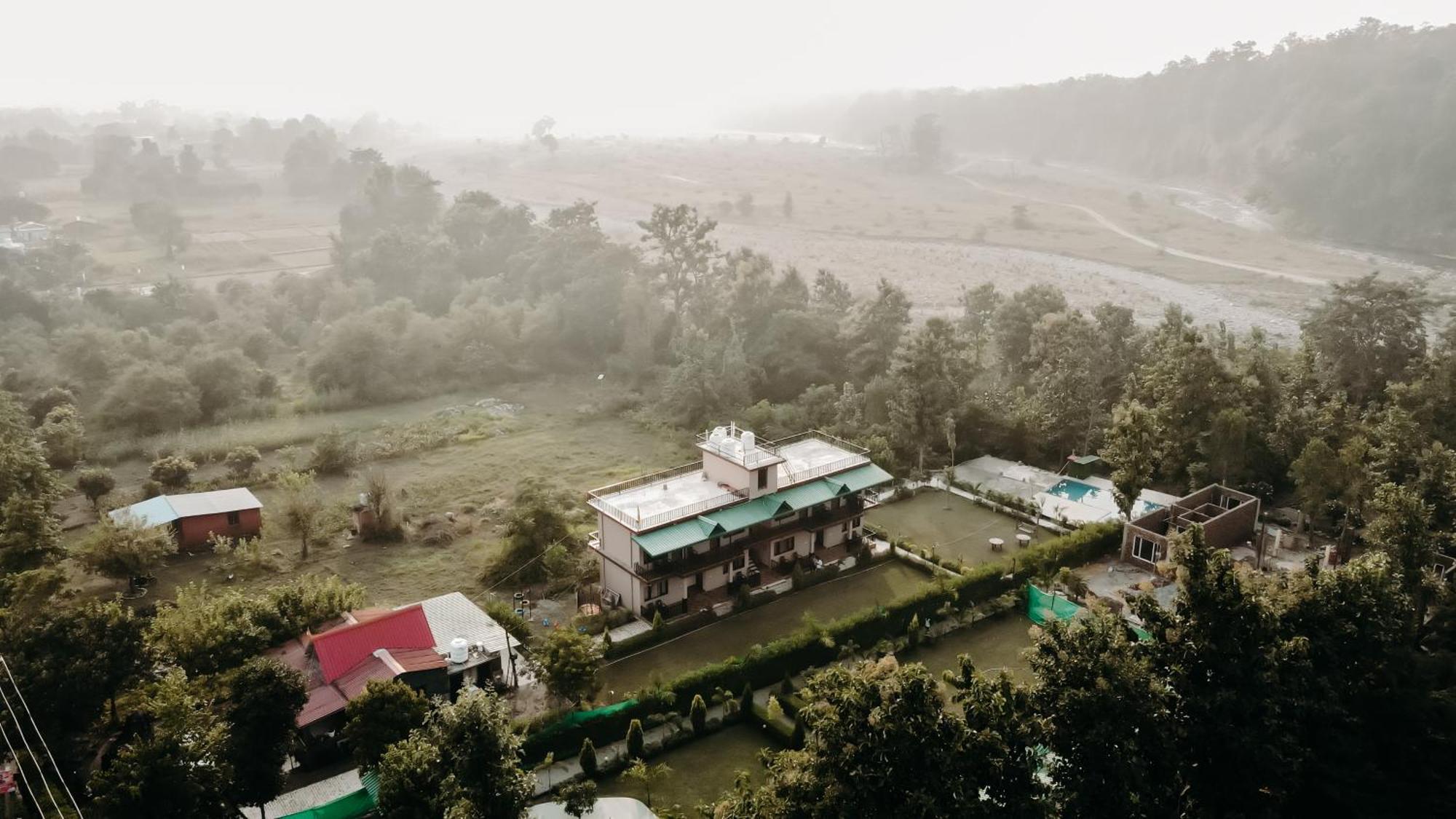 Corbett Nature Walk Resort Rāmnagar Exterior foto